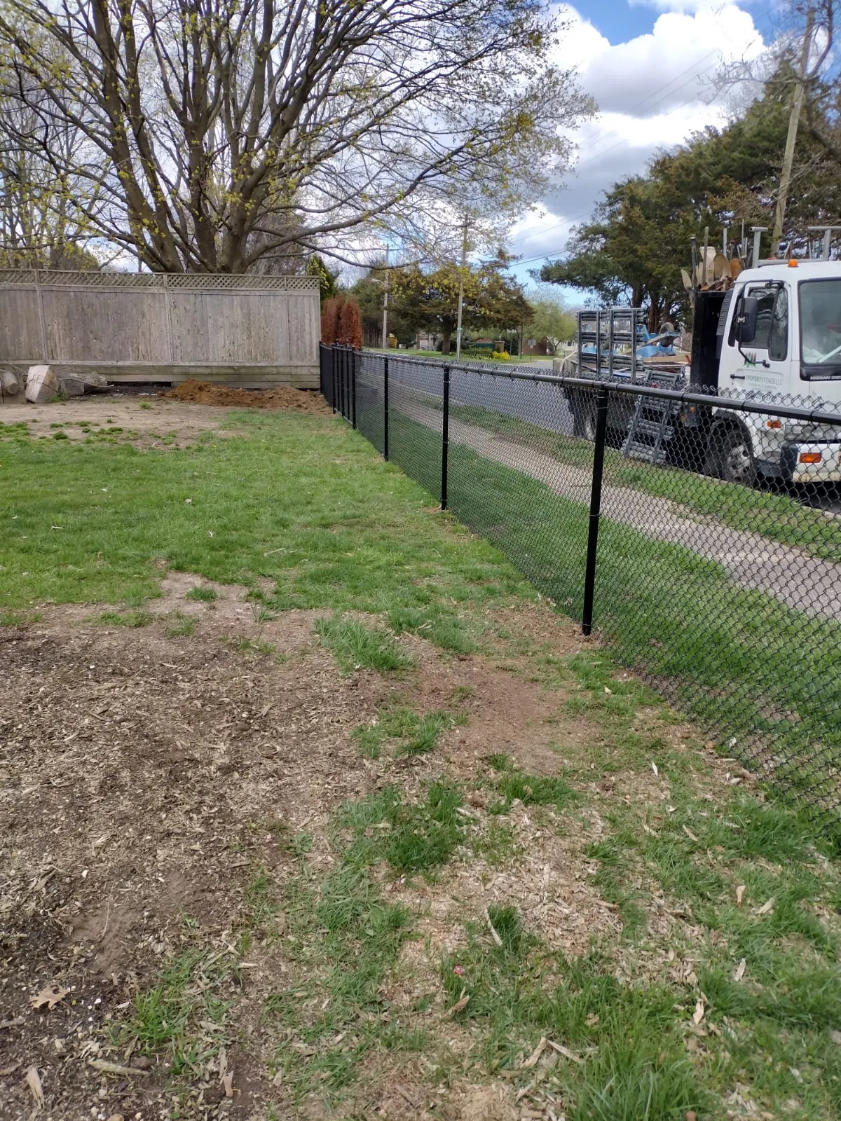 Chain link fence installation in Roselle Park, NJ