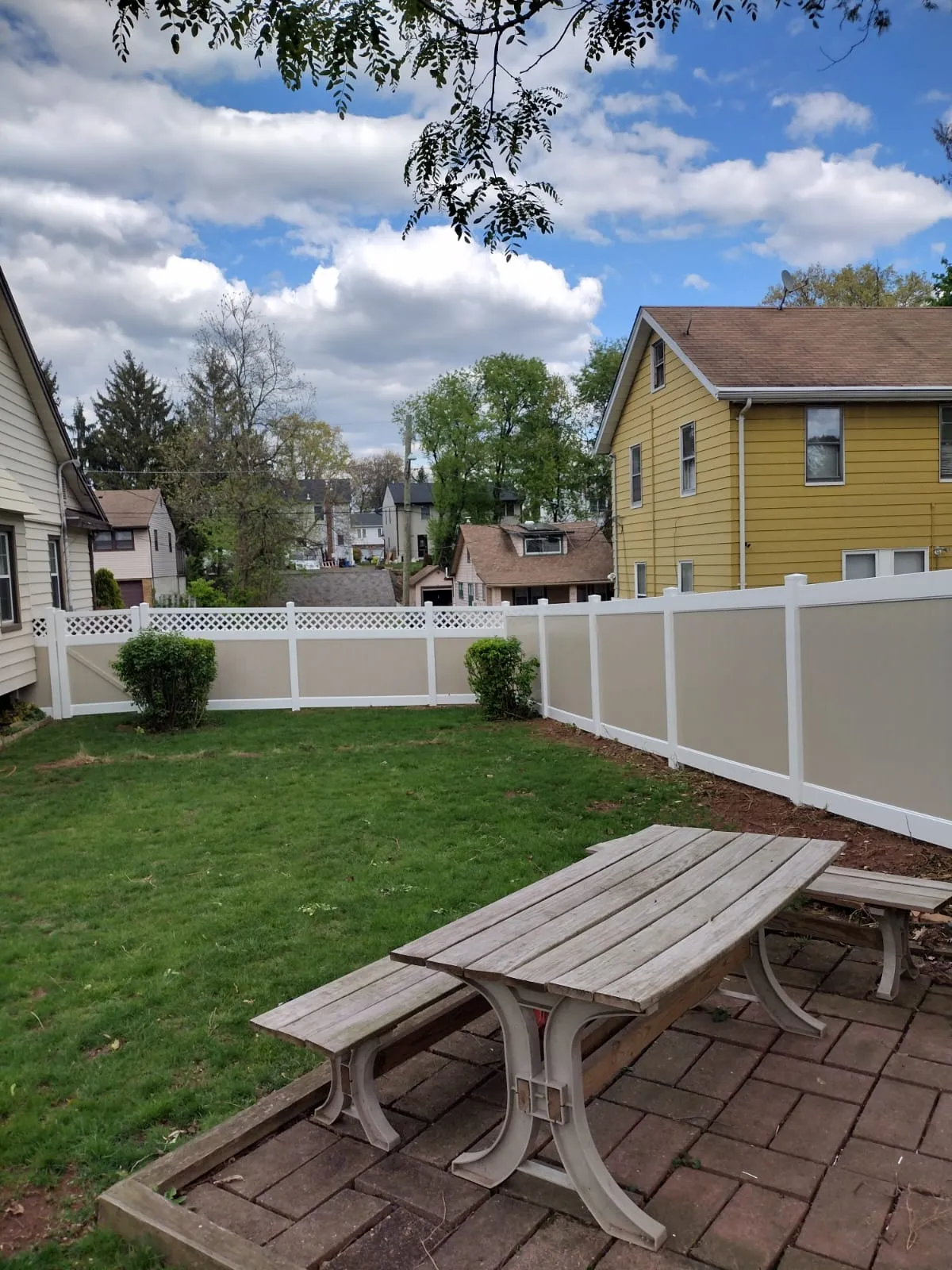 Vinyl fence installation in West Orange, Essex County